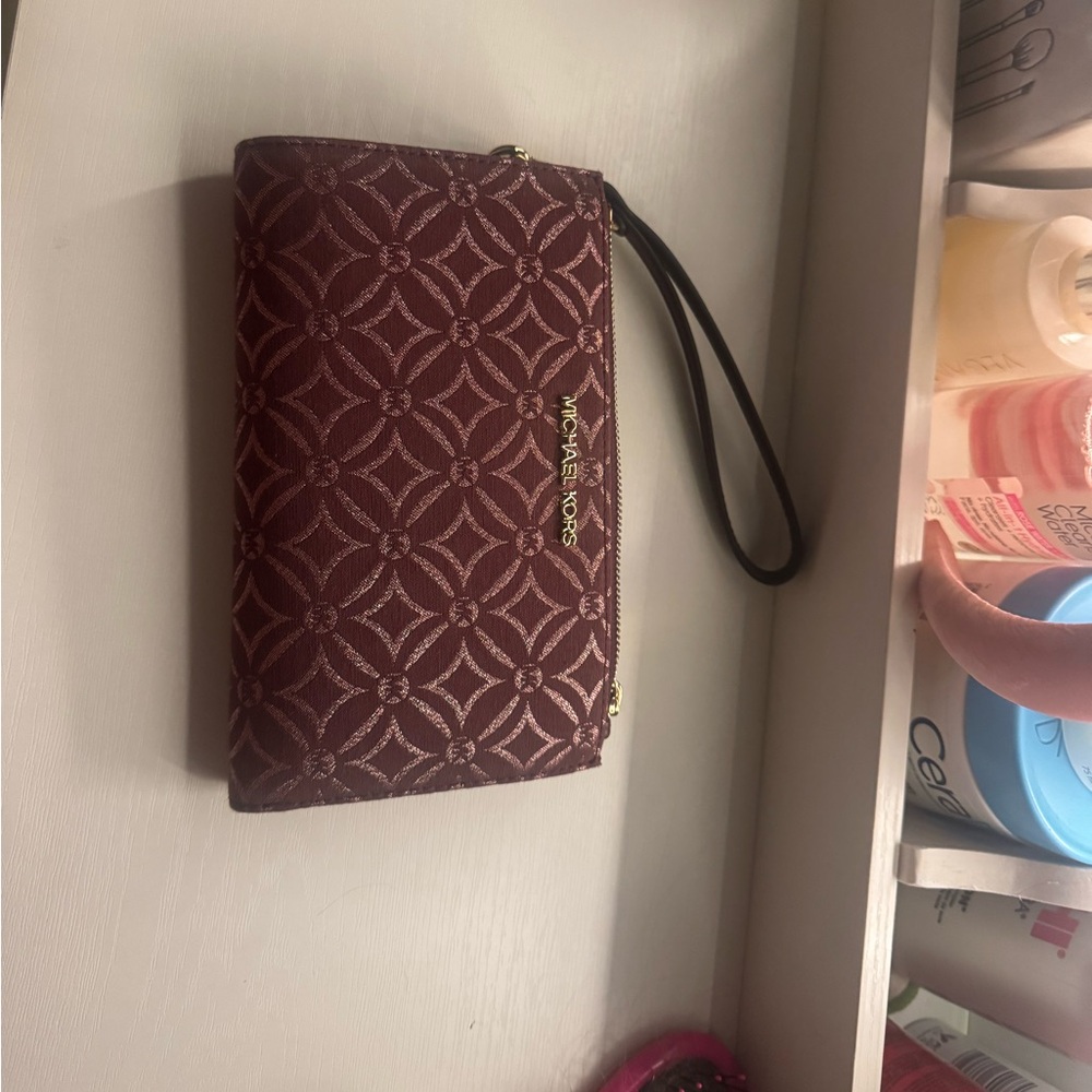 Michael Kors Patterned Burgundy Wristlet